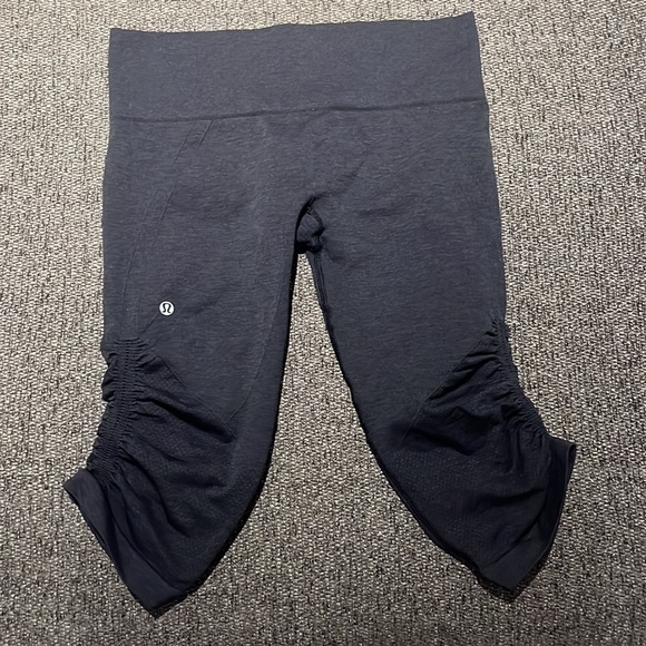 Lululemon In the Flow Crop - Picture 3 of 4